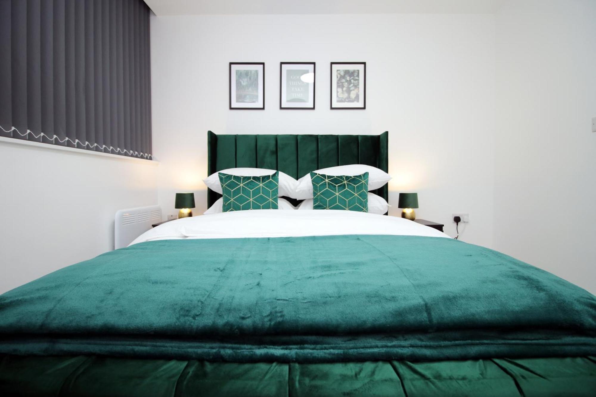 New Cardiff Bloc Exclusive Apartments By Prime Stays - Shops And Parking - Great For Groups And Families Zewnętrze zdjęcie