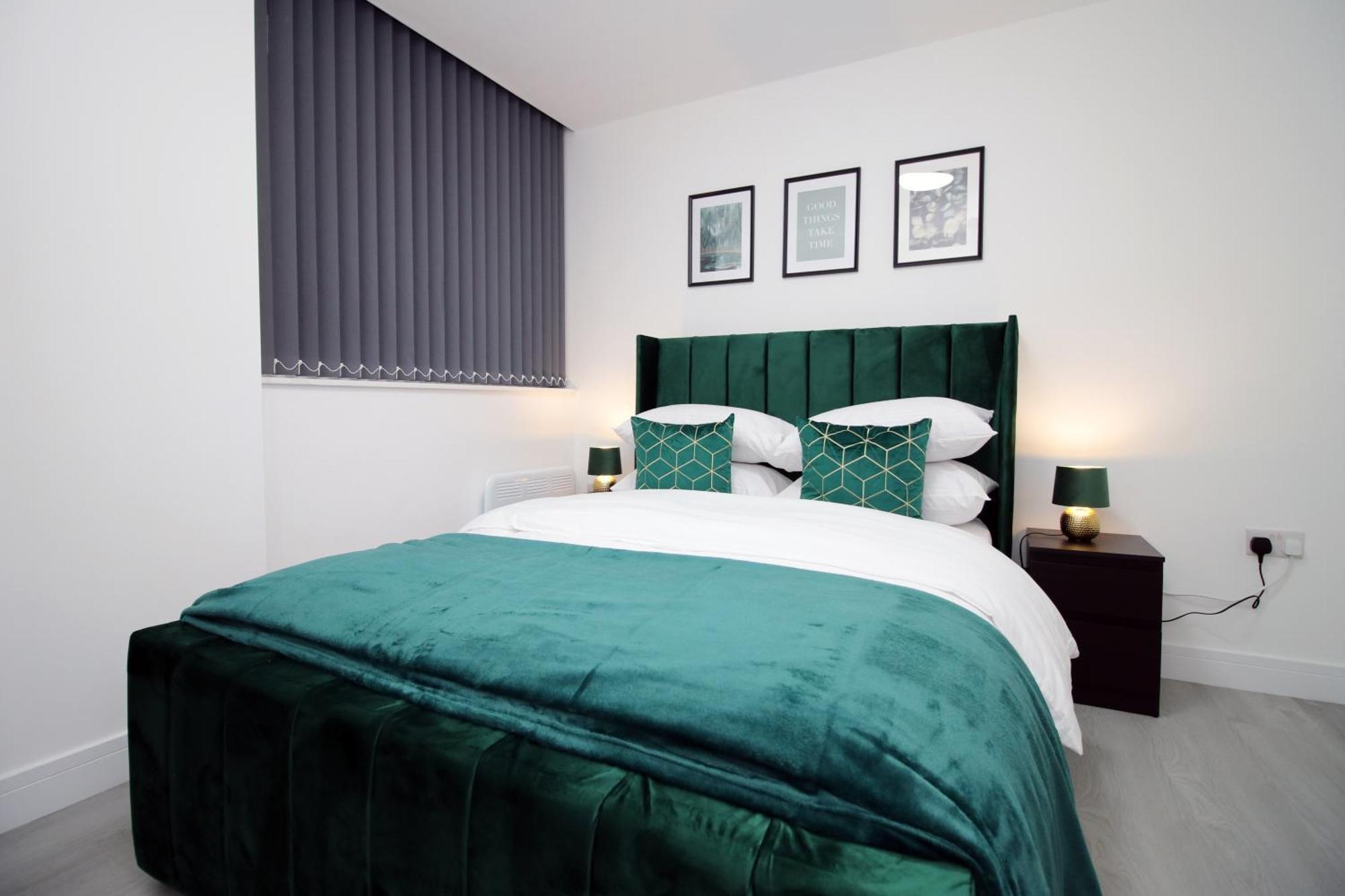 New Cardiff Bloc Exclusive Apartments By Prime Stays - Shops And Parking - Great For Groups And Families Zewnętrze zdjęcie