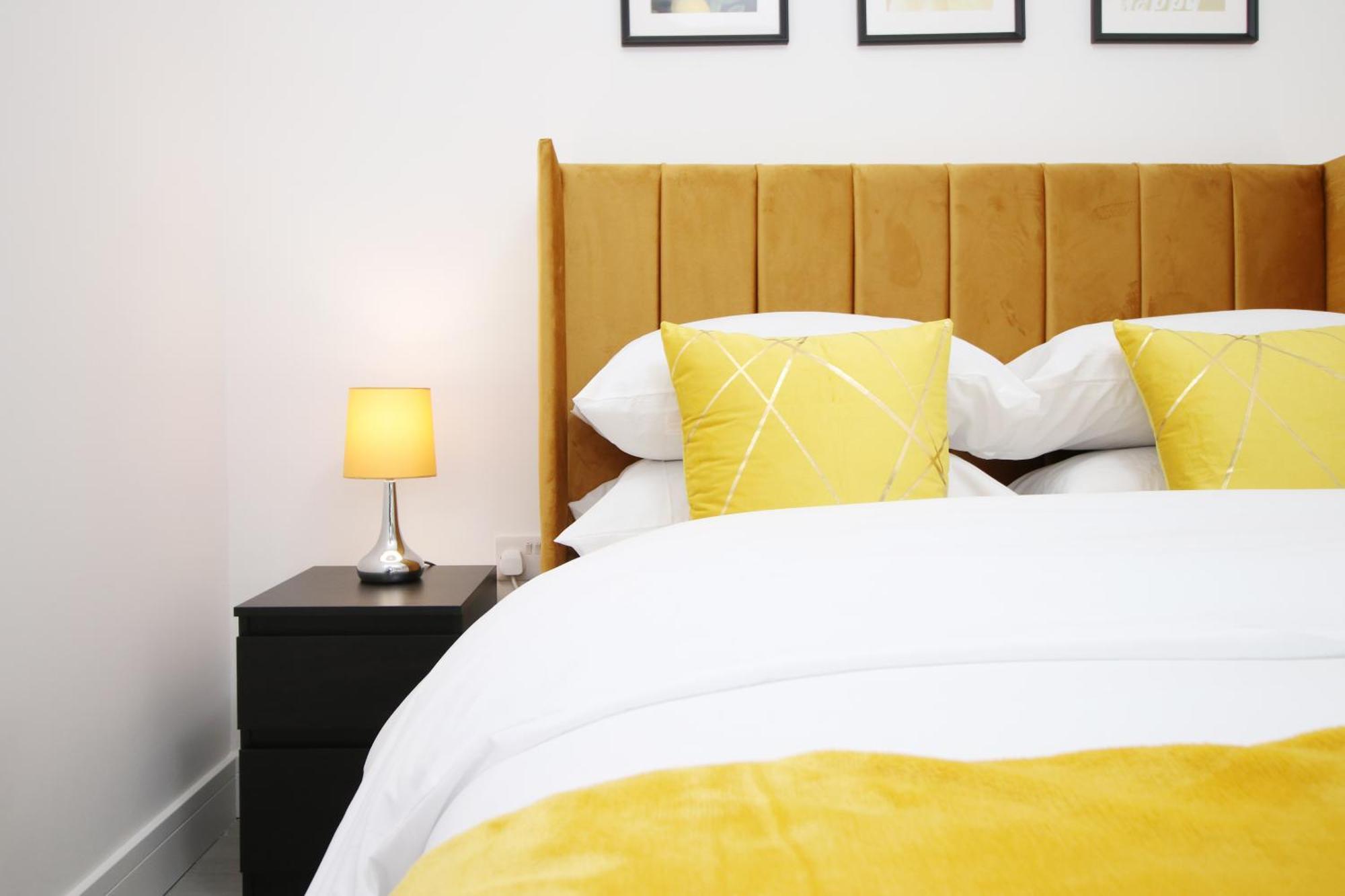 New Cardiff Bloc Exclusive Apartments By Prime Stays - Shops And Parking - Great For Groups And Families Zewnętrze zdjęcie